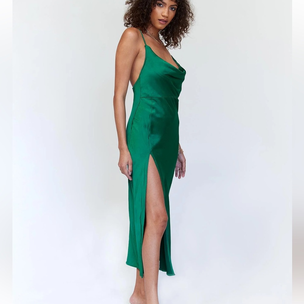 LIONESS WALK THE LINE MIDI GREEN DRESS SIDE SLIT SILKY SOFT COWL NECK 90’s Y2K - Picture 5 of 16